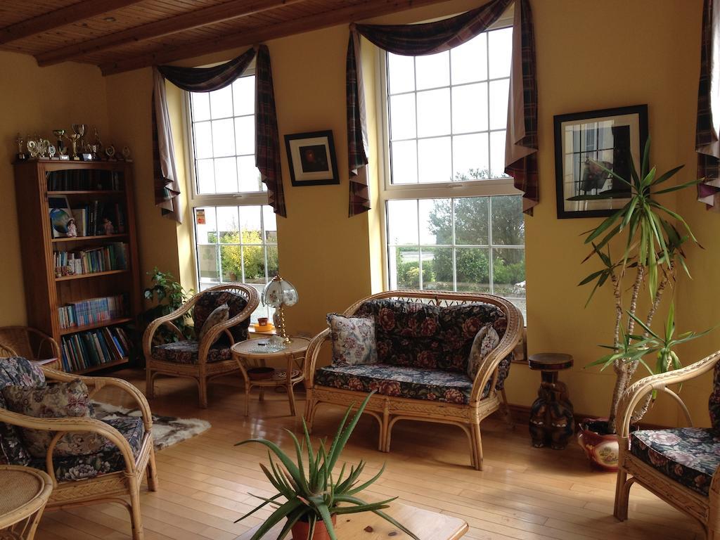 Admiralty House Bed & Breakfast Moville Dış mekan fotoğraf