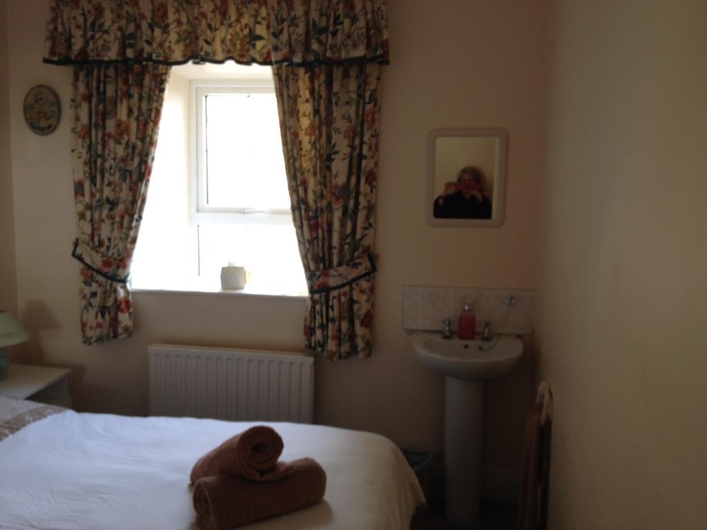 Admiralty House Bed & Breakfast Moville Oda fotoğraf