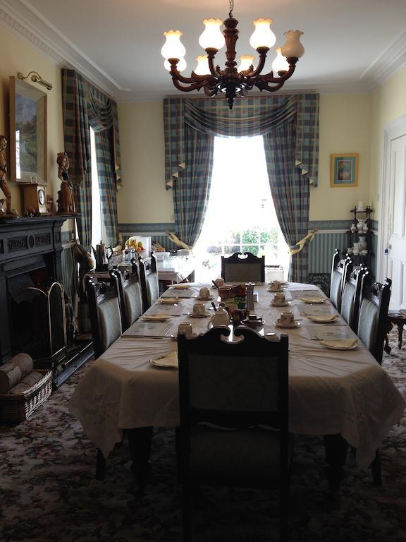 Admiralty House Bed & Breakfast Moville Dış mekan fotoğraf